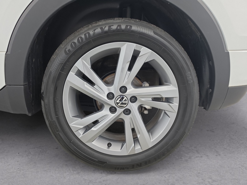VOLKSWAGEN T-Cross R-Line 1.0 TSI 115 Start/Stop DSG7 - ref: 6-2971x263178 - Photo 20