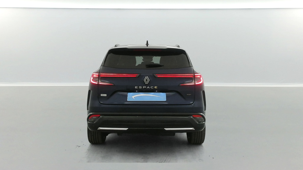 RENAULT Espace Iconic E-Tech hybrid 200 - ref: 6-2971x263924 - Photo 4