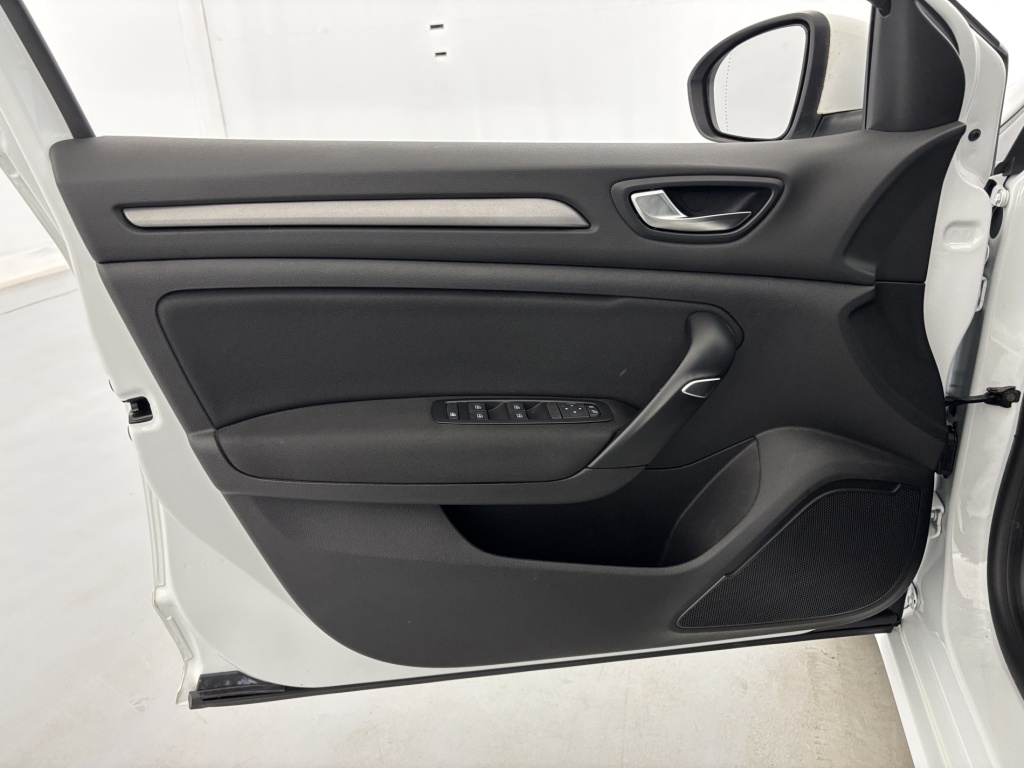 RENAULT Megane AIR NAV REVERSIBLE BLUE DCI 115 - ref: 6-2971x263928 - Photo 11