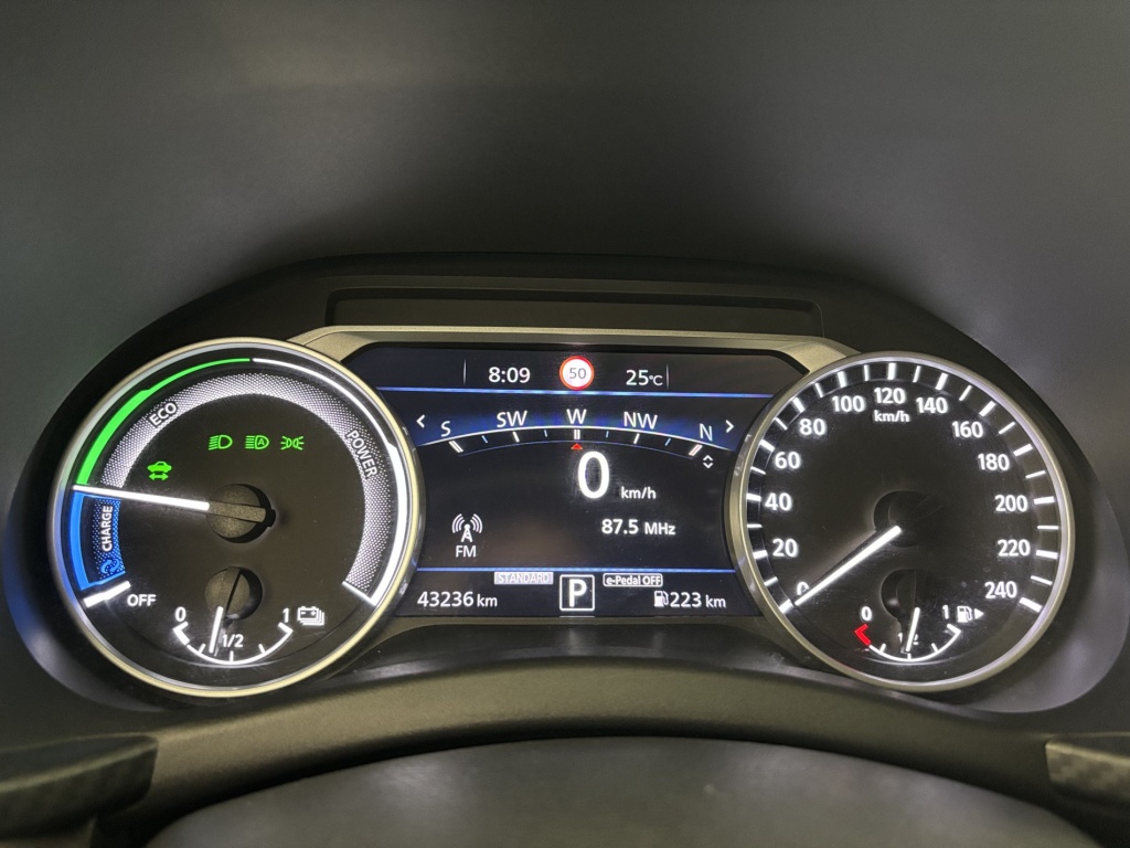 NISSAN Juke Tekna HYBRID 143 - ref: 6-2971x264424 - Photo 17