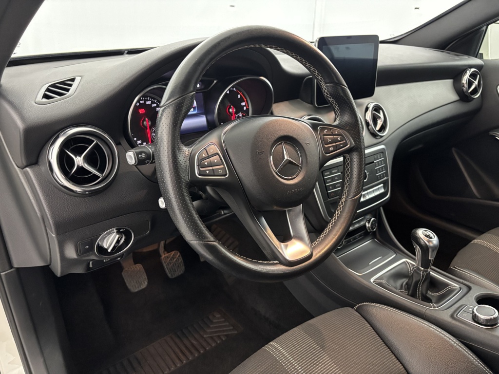 MERCEDES GLA Sensation 180 d - ref: 6-2971x264861 - Photo 10