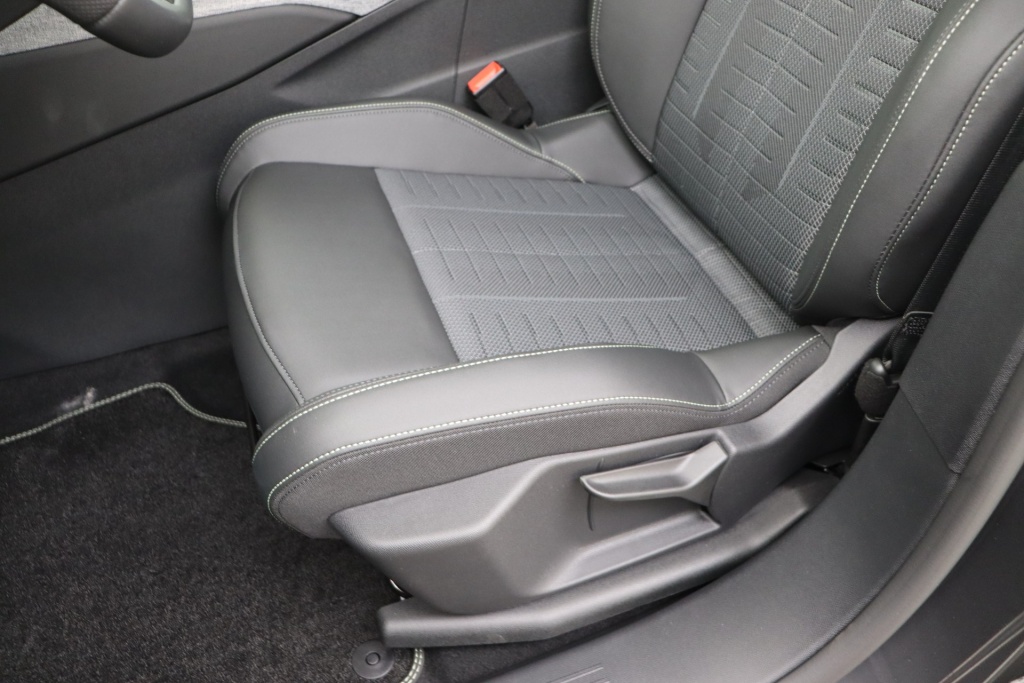 PEUGEOT 5008 GT Hybrid 145 hp e-DSC6 - ref: 7-51247 - Photo 15