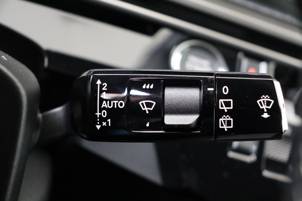 PEUGEOT 5008 GT Hybrid 145 hp e-DSC6 - ref: 7-51263 - Photo 18