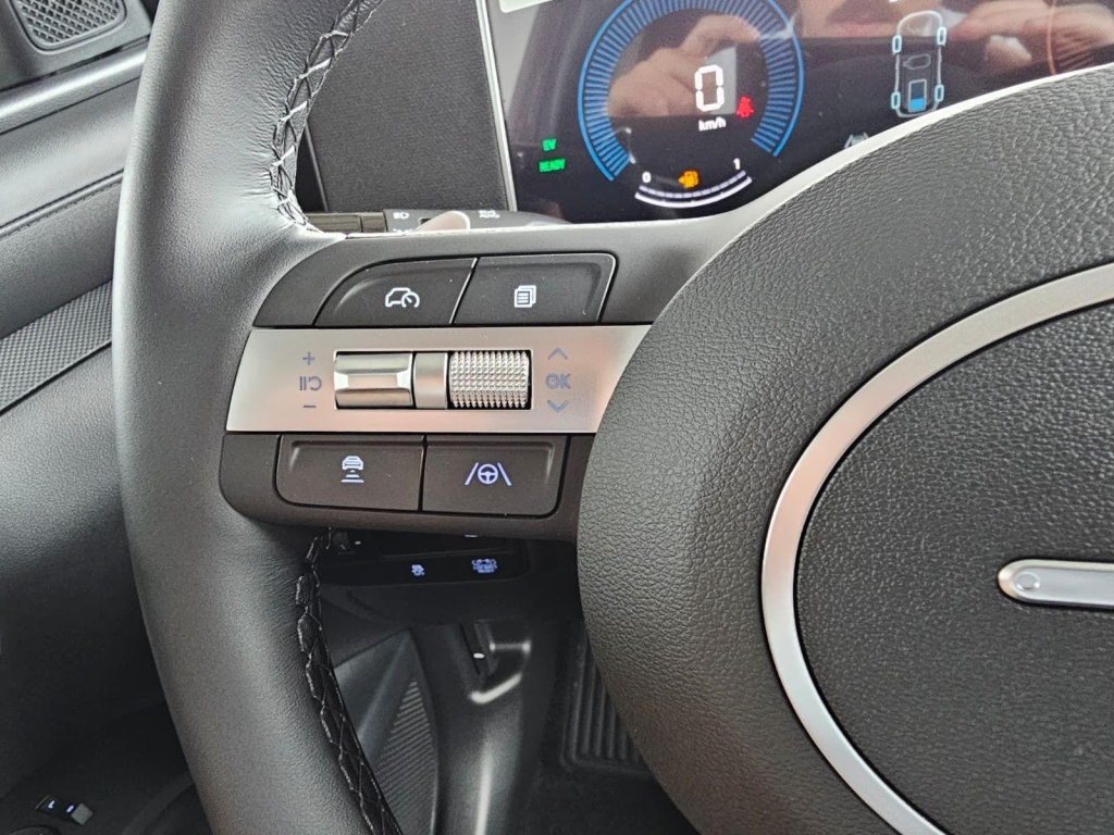 HYUNDAI Tucson E-Motion 1.6 T-GDi HEV 2WD - ref: 7-52649 - Photo 16