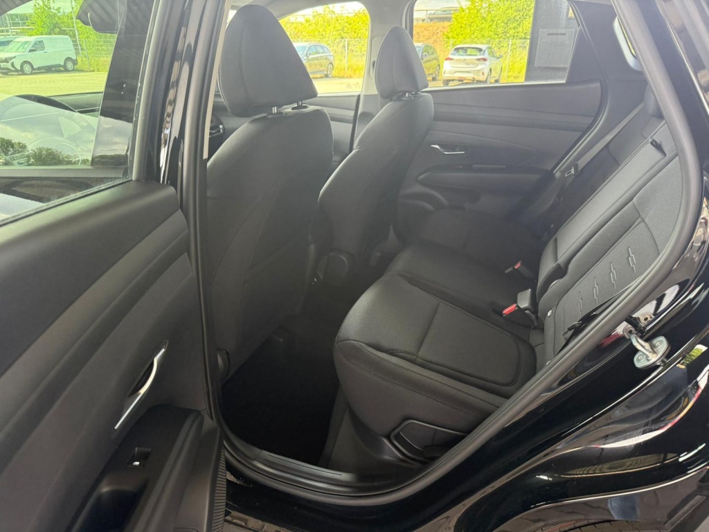 HYUNDAI Tucson E-Motion 1.6L T-GDI 48V (Mild Hybrid) 2WD - ref: 7-52752 - Photo 8