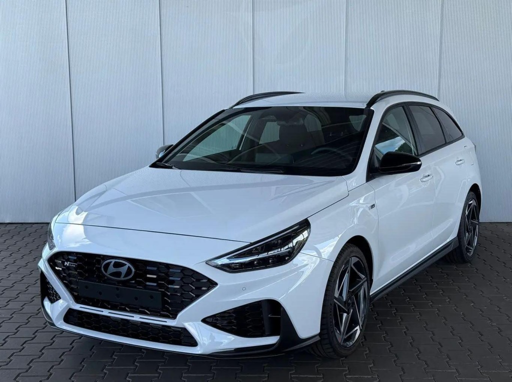 HYUNDAI i30 N-Line 1.5L T-GDI mHEV (DCT) - ref: 7-52816 - Photo 1