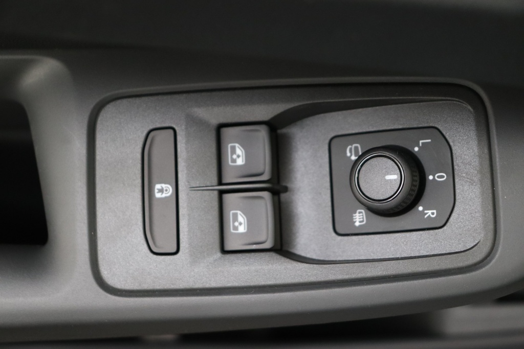VOLKSWAGEN Caddy Maxi Style 5pl eHybrid 115 hp DSG 6 - ref: 7-52922 - Photo 17
