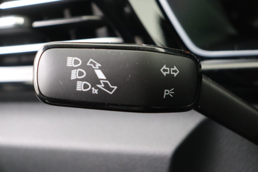 VOLKSWAGEN Caddy Maxi Style 5pl eHybrid 115 hp DSG 6 - ref: 7-52928 - Photo 18