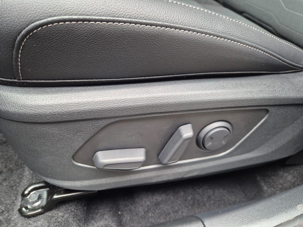 KIA Sportage 1.6 Gasoline 150hp - ref: 7-53572 - Photo 14