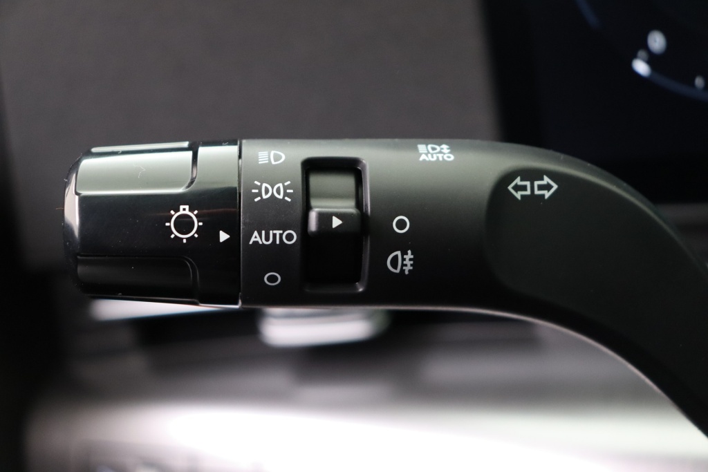 HYUNDAI Kona Feel 1.6 Gdi HEV 138 hp 6DCT - ref: 7-54422 - Photo 18