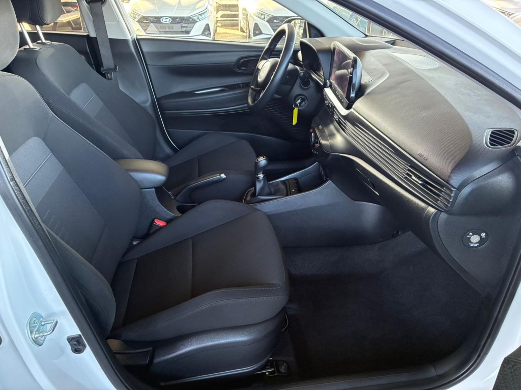 HYUNDAI Bayon Comfort 1.2 GDI 79 PS (5MT) - ref: 7-56492 - Photo 10