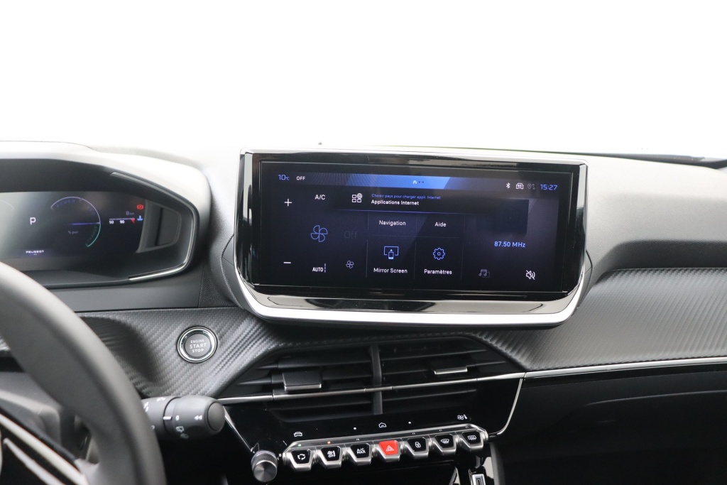 PEUGEOT 2008 Allure Hybrid 145 hp e-DSC6 - ref: 7-56921 - Photo 20