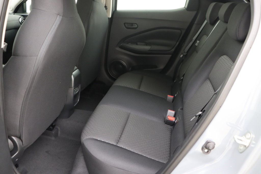NISSAN Juke Acenta 1.6 Hybrid 143 hp AT 2WD - ref: 7-56953 - Photo 16