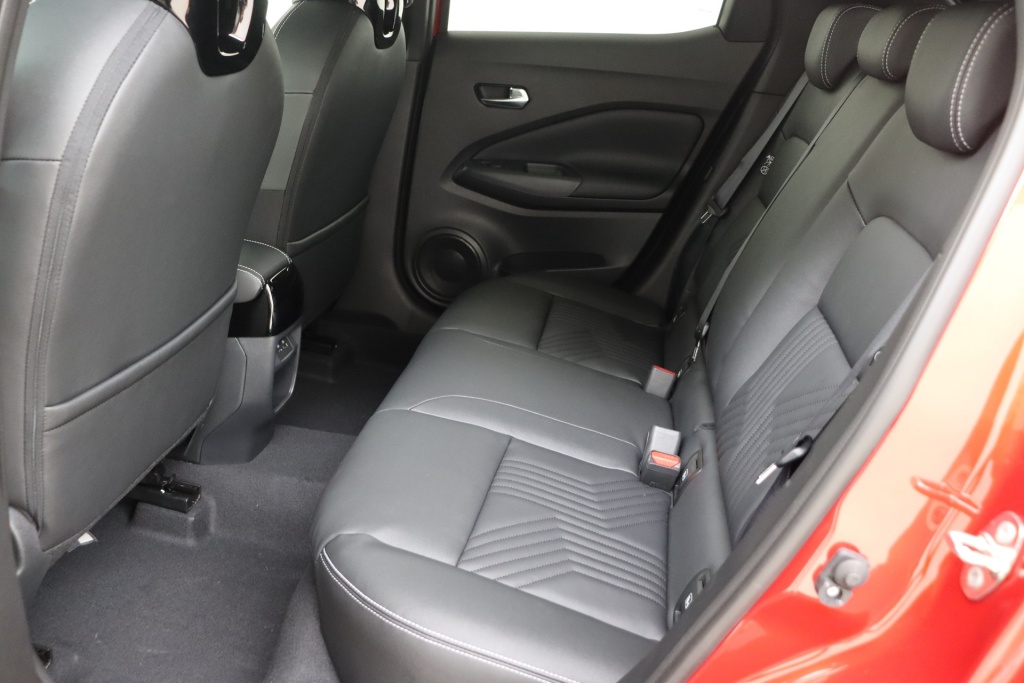 NISSAN Juke Tekna 1.6 Hybrid 143 hp AT 2WD - ref: 7-56983 - Photo 16