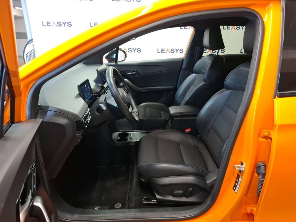 MG MG4 Luxury 64 kWh 204 hp - ref: 7-59409 - Photo 3