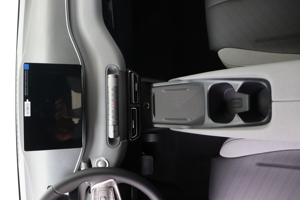 BYD Dolphin Surf Comfort 43,2 kWh 156 hp - ref: 7-59878 - Photo 12
