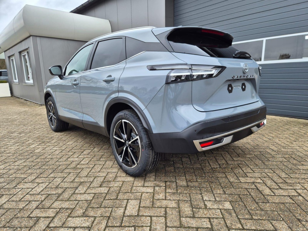 NISSAN Qashqai 1.3 Gasoline 158hp - ref: 7-60010 - Photo 3