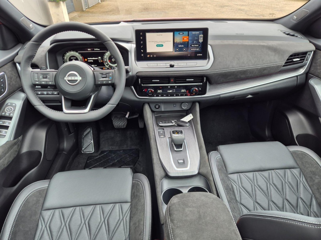NISSAN Qashqai 1.3 Gasoline 158hp - ref: 7-60012 - Photo 14