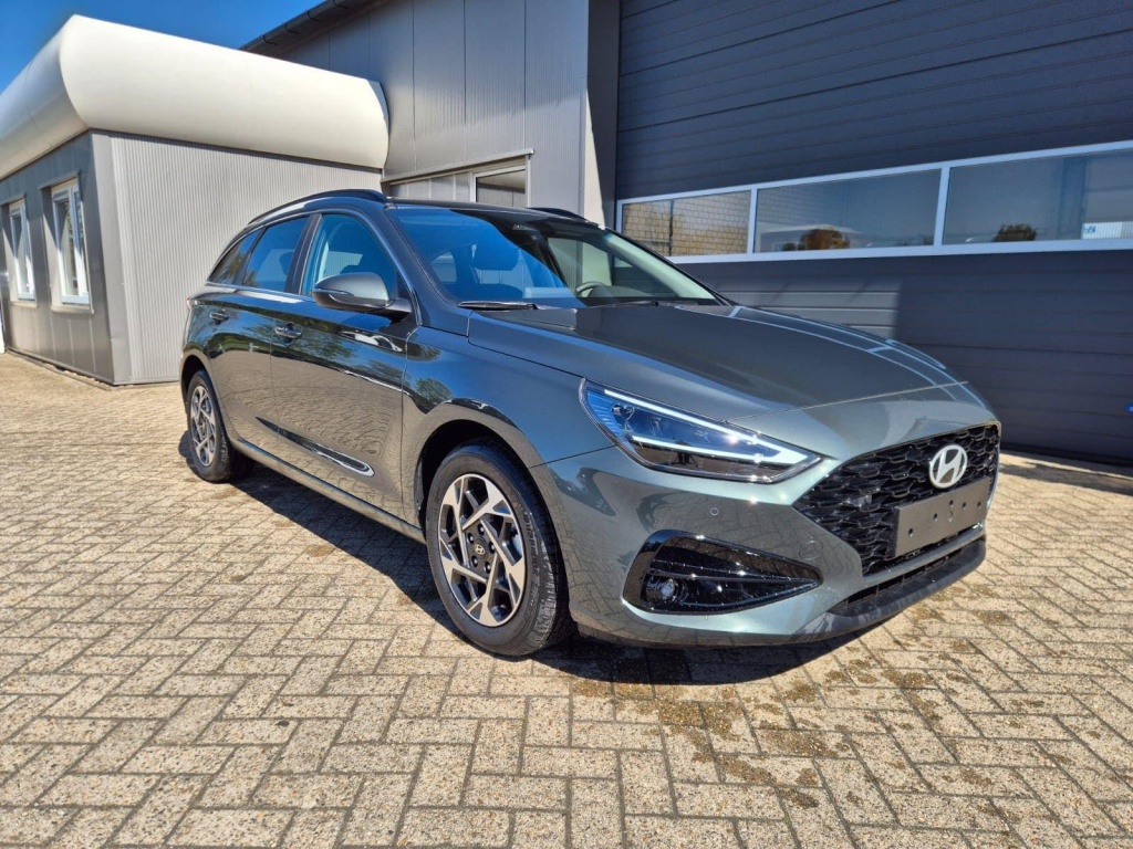 HYUNDAI i30 1.6 Gasoline 150hp - ref: 7-60717 - Photo 7