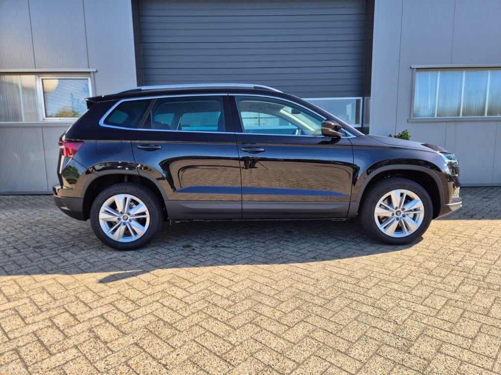 SKODA Karoq 1.5 Gasoline 150hp DSG - ref: 7-60756 - Photo 6