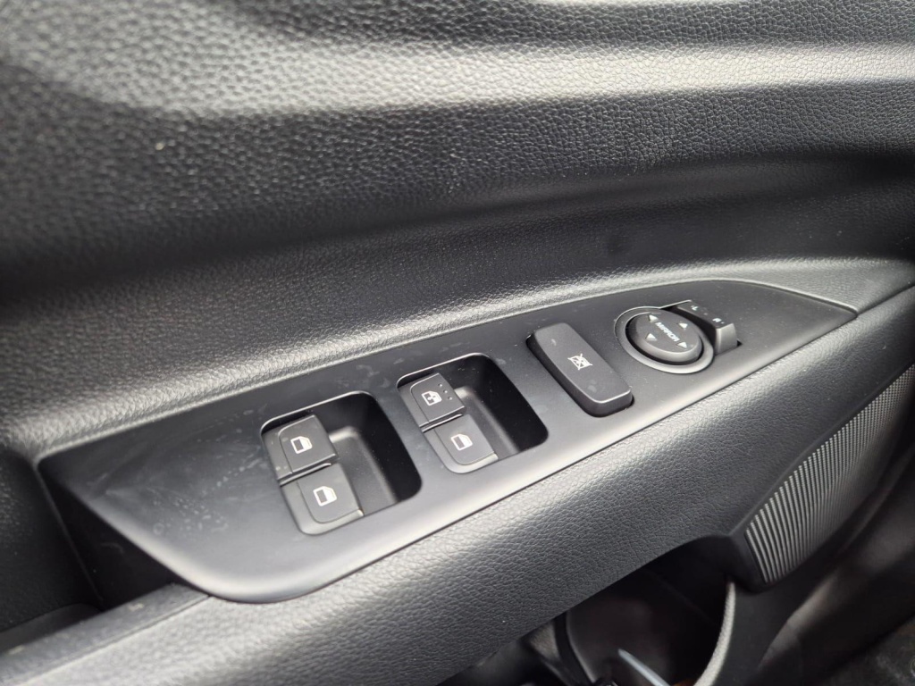 KIA Stonic 1.0 Gasoline 116hp - ref: 7-60915 - Photo 13