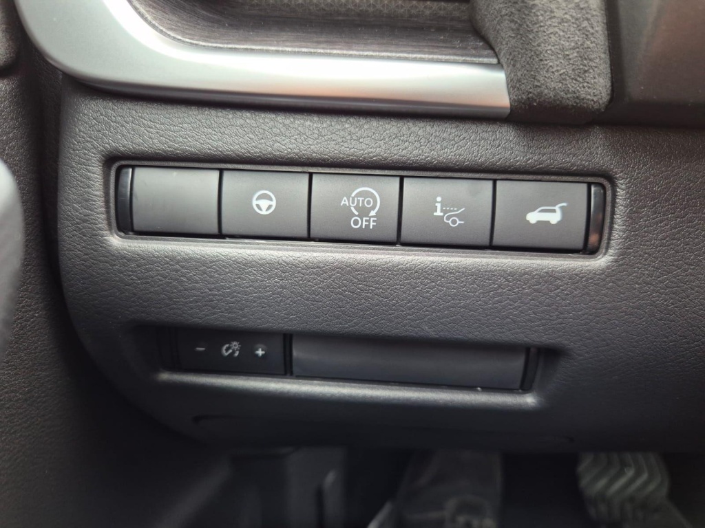 NISSAN Qashqai 1.3 Gasoline 158hp - ref: 7-60986 - Photo 19