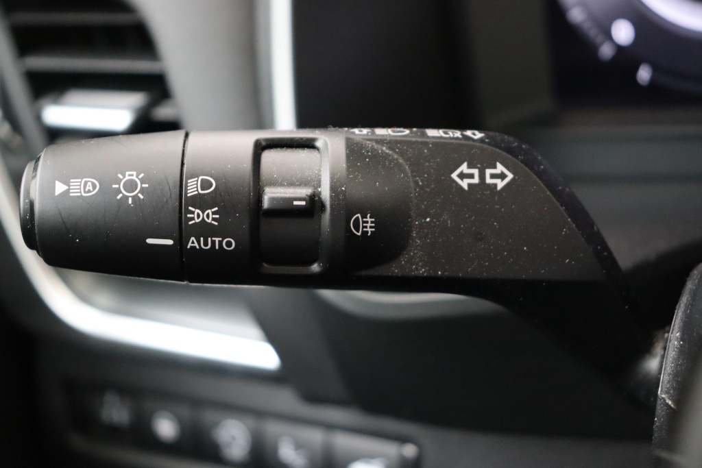 NISSAN Qashqai N-Connecta Winter Comfort (MY25) 1.3 DIG-T MHEV 140 hp MT - ref: 7-61183 - Photo 18