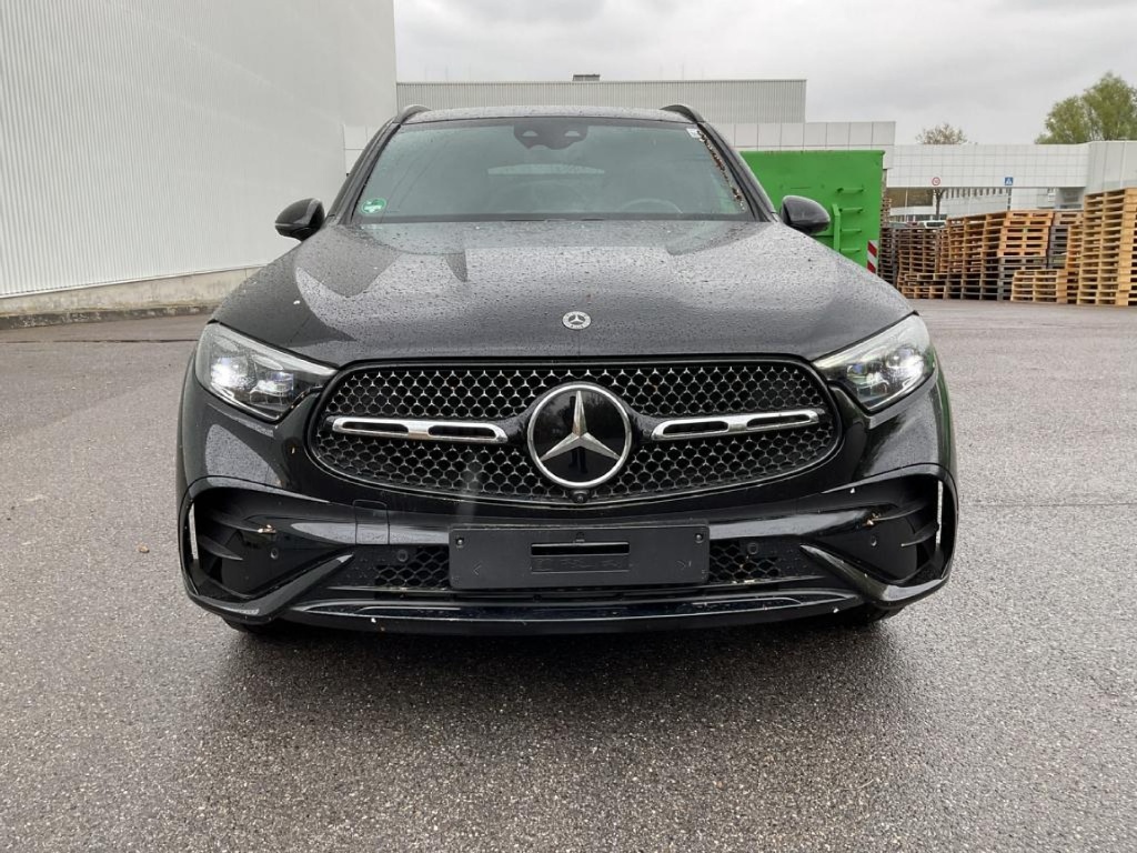 MERCEDES GLC AMG-Line 300 4Matic - ref: 7-61200 - Photo 2