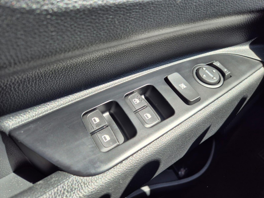 KIA Stonic 1.0 Gasoline 116hp - ref: 7-61263 - Photo 13