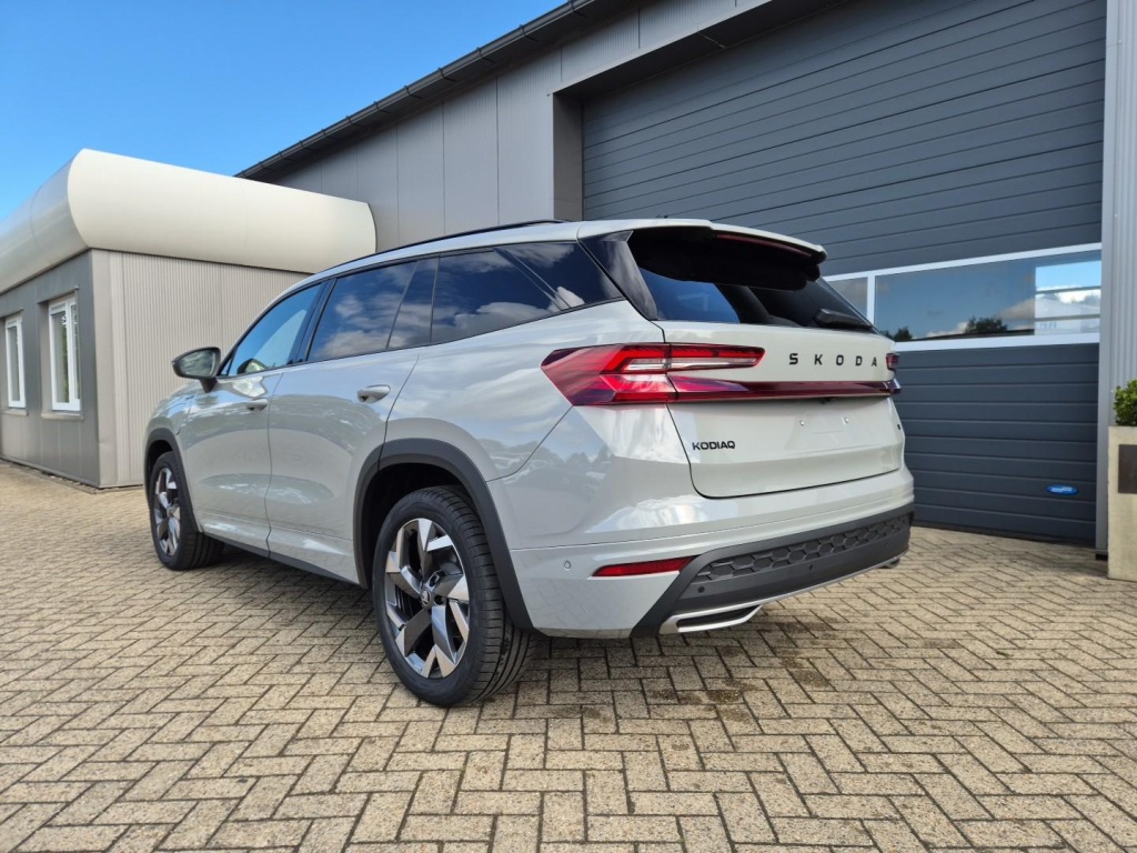 SKODA Kodiaq 1.5 Hybrid 204hp DSG - ref: 7-61394 - Photo 3