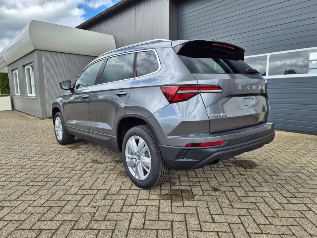 SKODA Karoq 1.5 Gasoline 150hp DSG - ref: 7-61417 - Photo 3