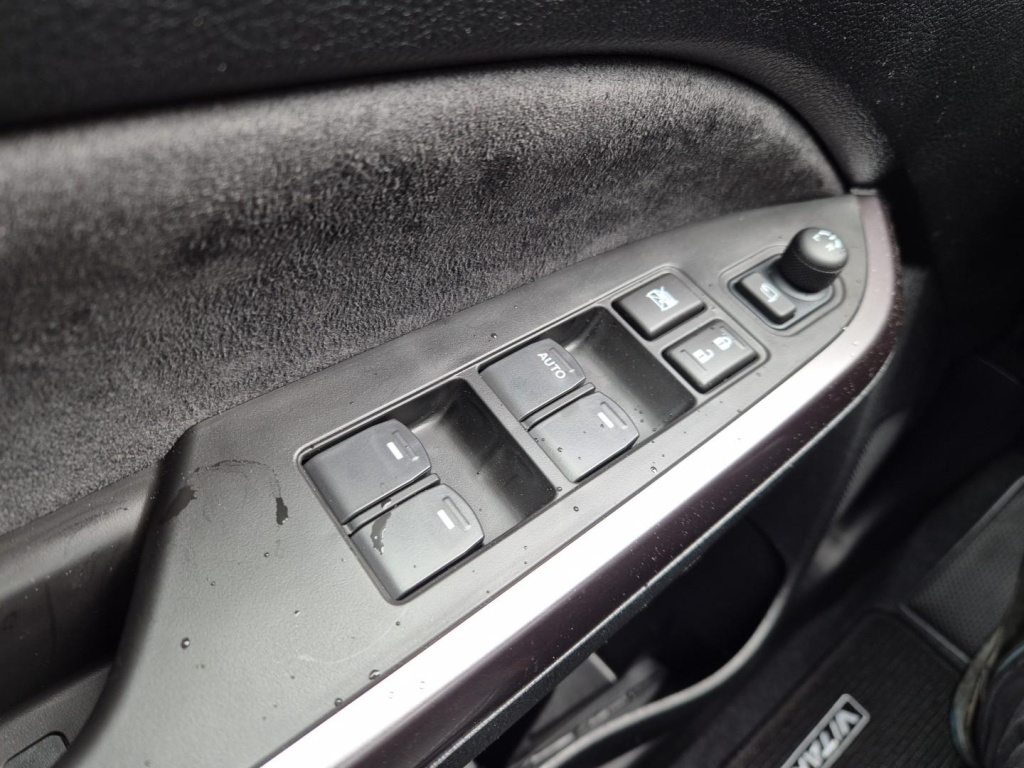 SUZUKI Vitara Comfort+ 1.4 Gasoline 110hp 4x4 - ref: 7-61639 - Photo 13