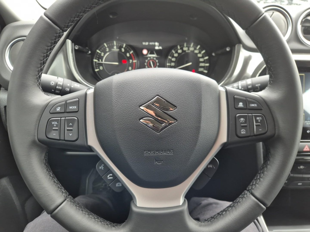 SUZUKI Vitara Comfort+ 1.4 Gasoline 110hp 4x4 - ref: 7-61640 - Photo 15