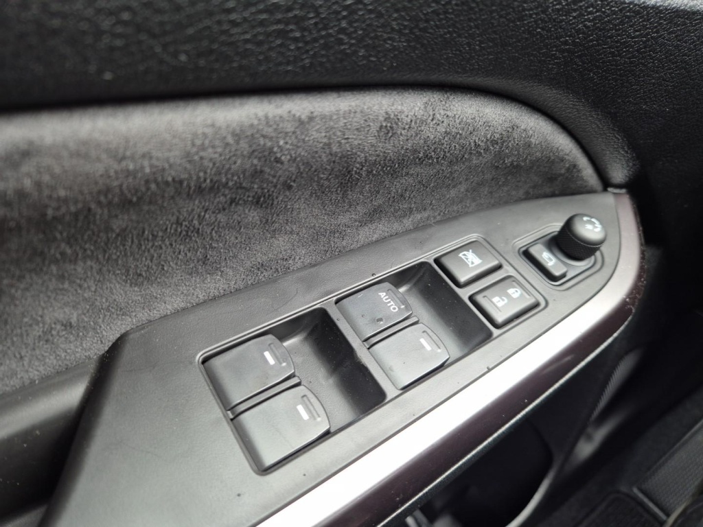 SUZUKI Vitara Comfort+ 1.4 Gasoline 110hp 4x4 - ref: 7-61641 - Photo 13