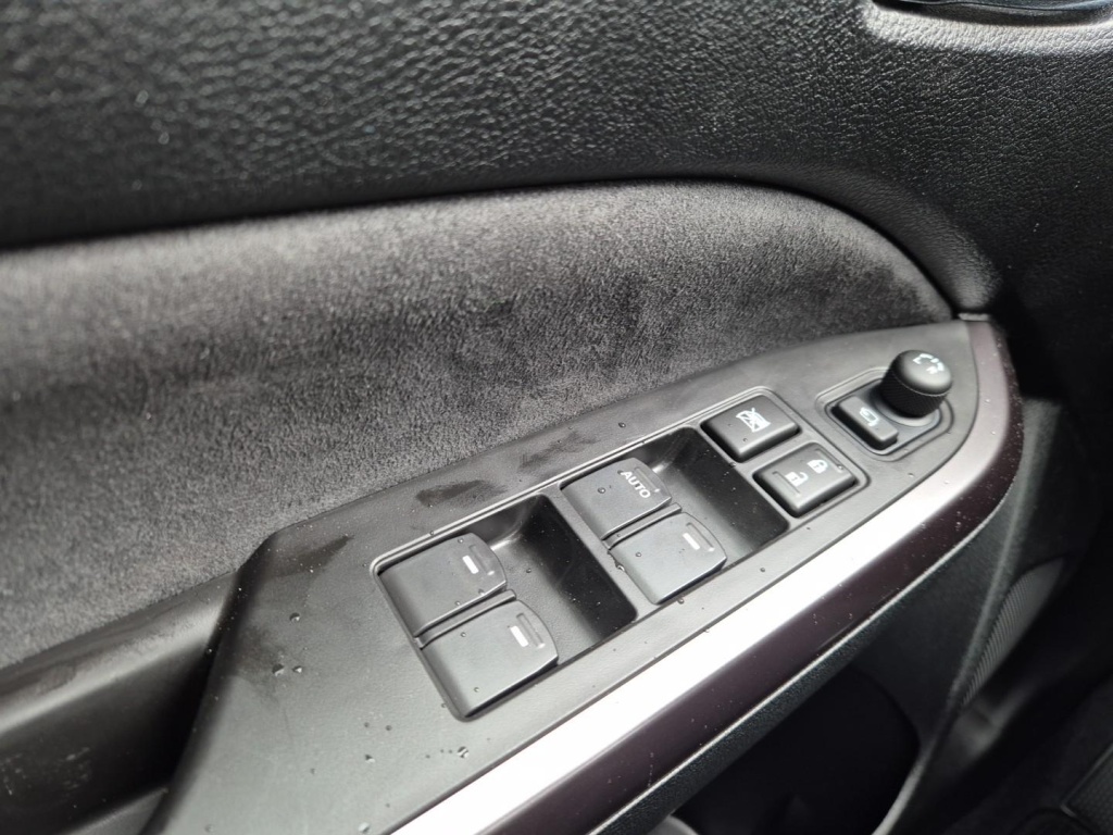 SUZUKI Vitara Comfort+ 1.4 Gasoline 110hp 4x4 - ref: 7-61642 - Photo 13