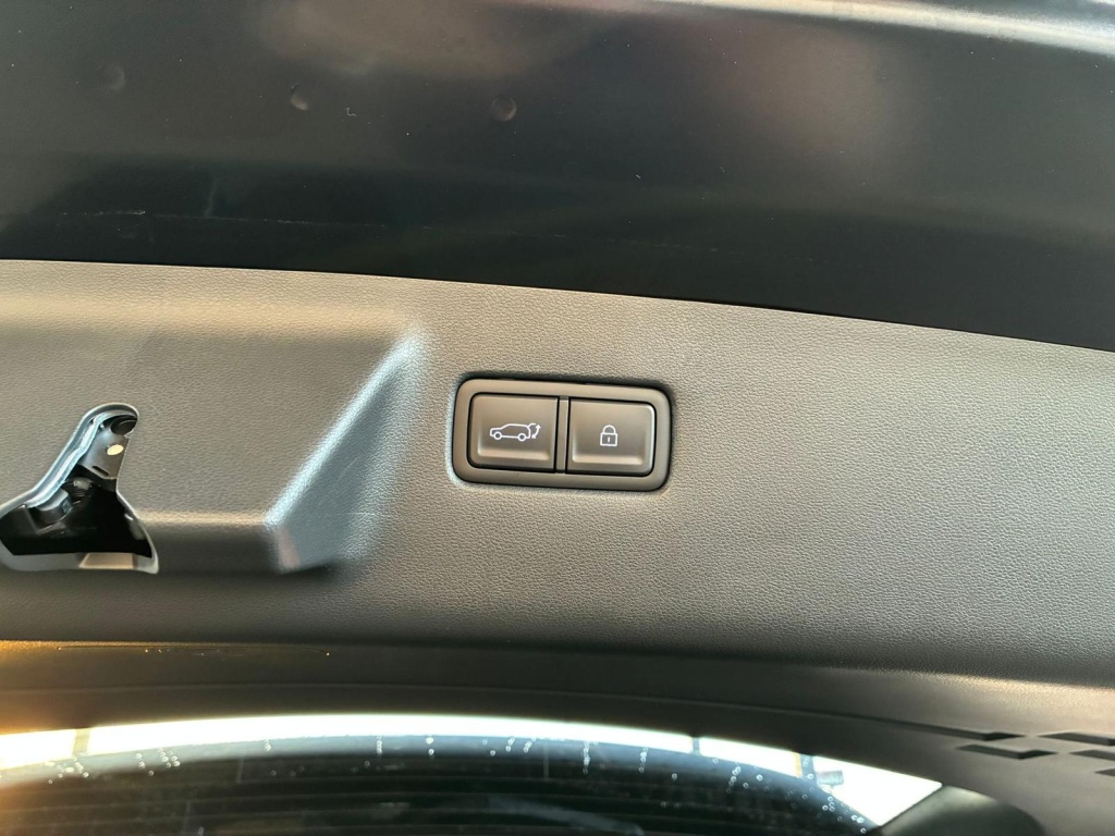 HYUNDAI Santa Fe PHEV Black Line 4WD 7-Sitzer - ref: 7-61793 - Photo 10