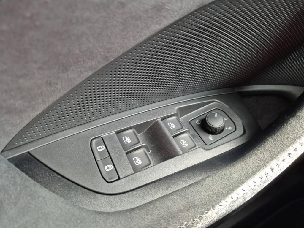 SKODA Kodiaq 1.5 Hybrid 204hp DSG - ref: 7-61817 - Photo 19