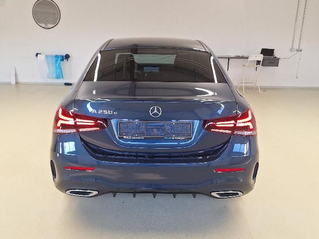 MERCEDES Classe A AMG-Line 250 e - ref: 7-61873 - Photo 5