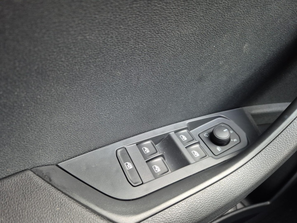 SKODA Karoq 1.5 Gasoline 150hp DSG - ref: 7-62458 - Photo 13
