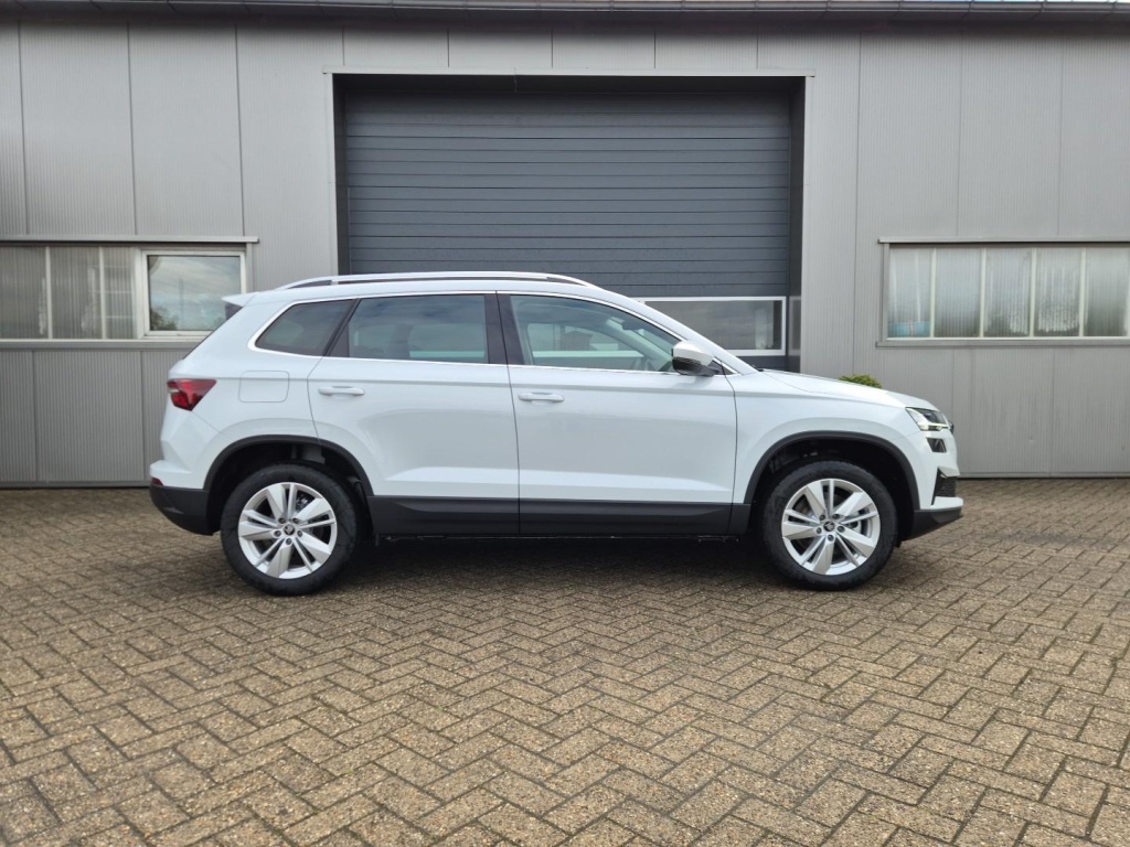 SKODA Karoq 1.5 Gasoline 150hp DSG - ref: 7-62458 - Photo 6