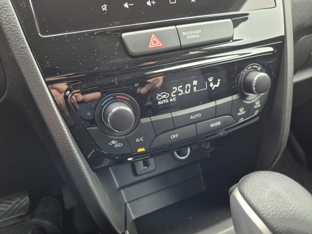 SUZUKI Vitara Comfort+ 1.4 Gasoline 110hp - ref: 7-62690 - Photo 20