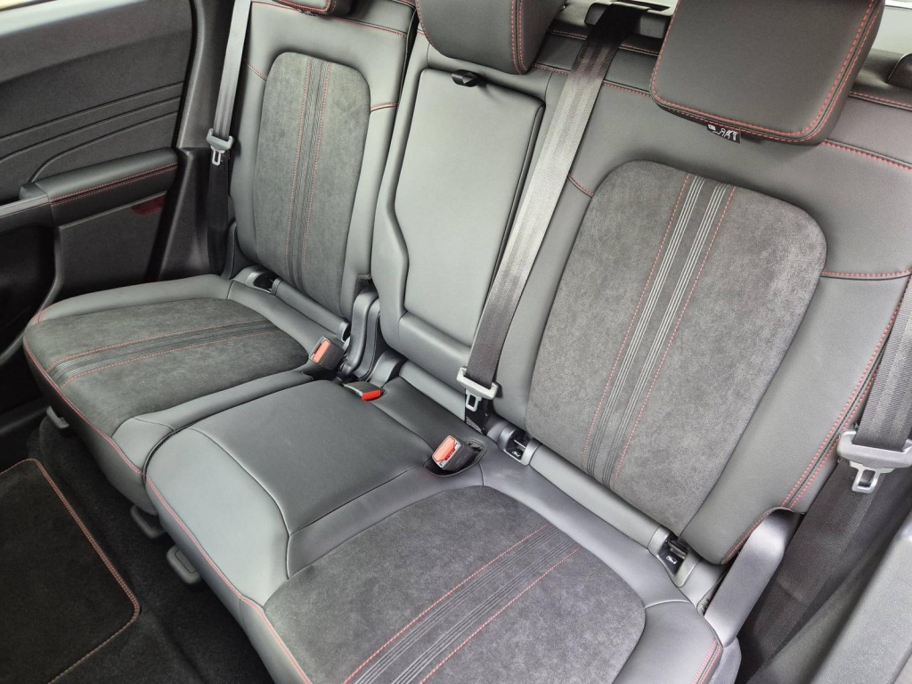 FORD Kuga ST-Line 2.5 Plug-in Hybrid Gasoline 242hp - ref: 7-62959 - Photo 19