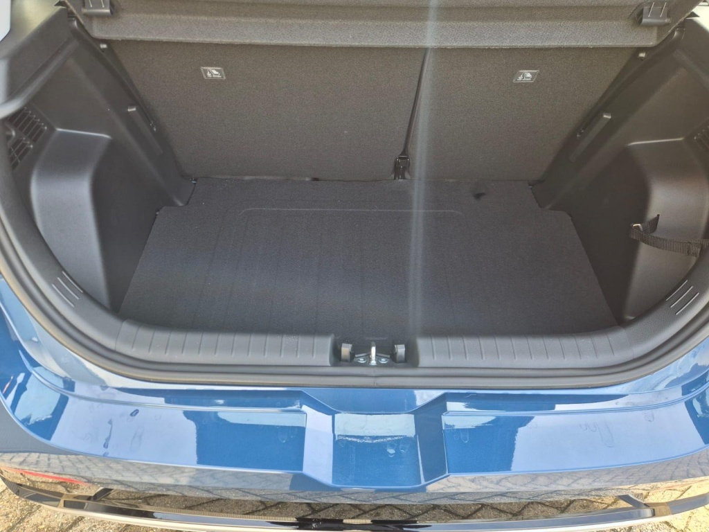 HYUNDAI i20 1.0 Gasoline 90hp - ref: 7-62960 - Photo 9