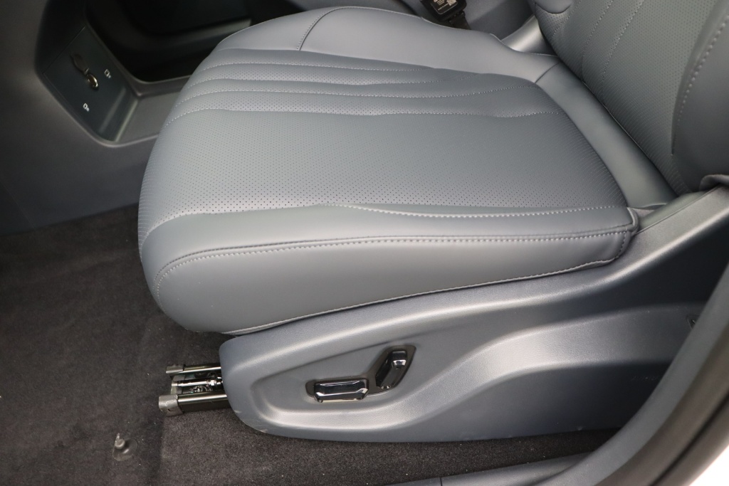 GEELY Starray Launch Edition 1,5 PHEV 257 hp - ref: 7-63150 - Photo 14