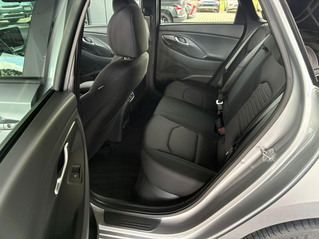 HYUNDAI i30 Comfort Plus 1.0 T-GDI DCT - ref: 7-63351 - Photo 6