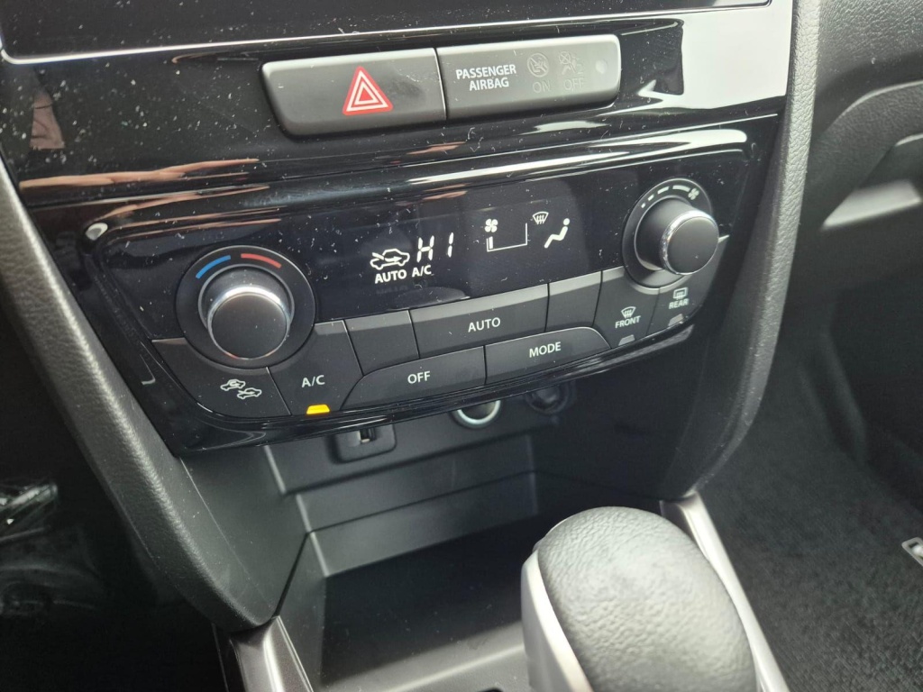 SUZUKI Vitara Comfort+ 1.4 Gasoline 110hp - ref: 7-63419 - Photo 20