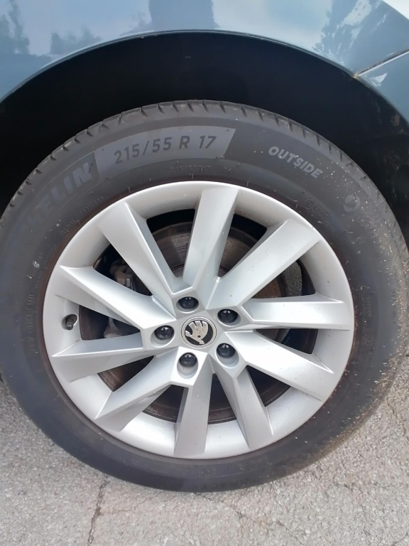 SKODA Superb iV PLUS 1.4 TSI Plug-in Hybrid 218HP DSG - ref: 7-63428 - Photo 14