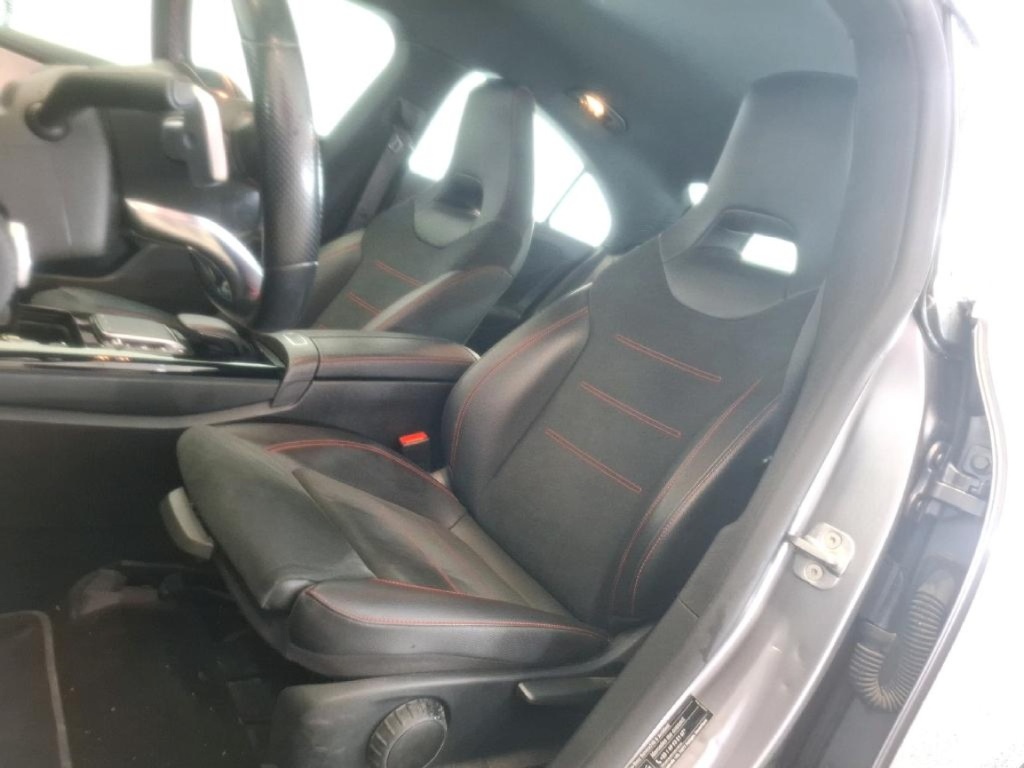 MERCEDES CLA AMG-Line 250 e - ref: 7-63561 - Photo 10