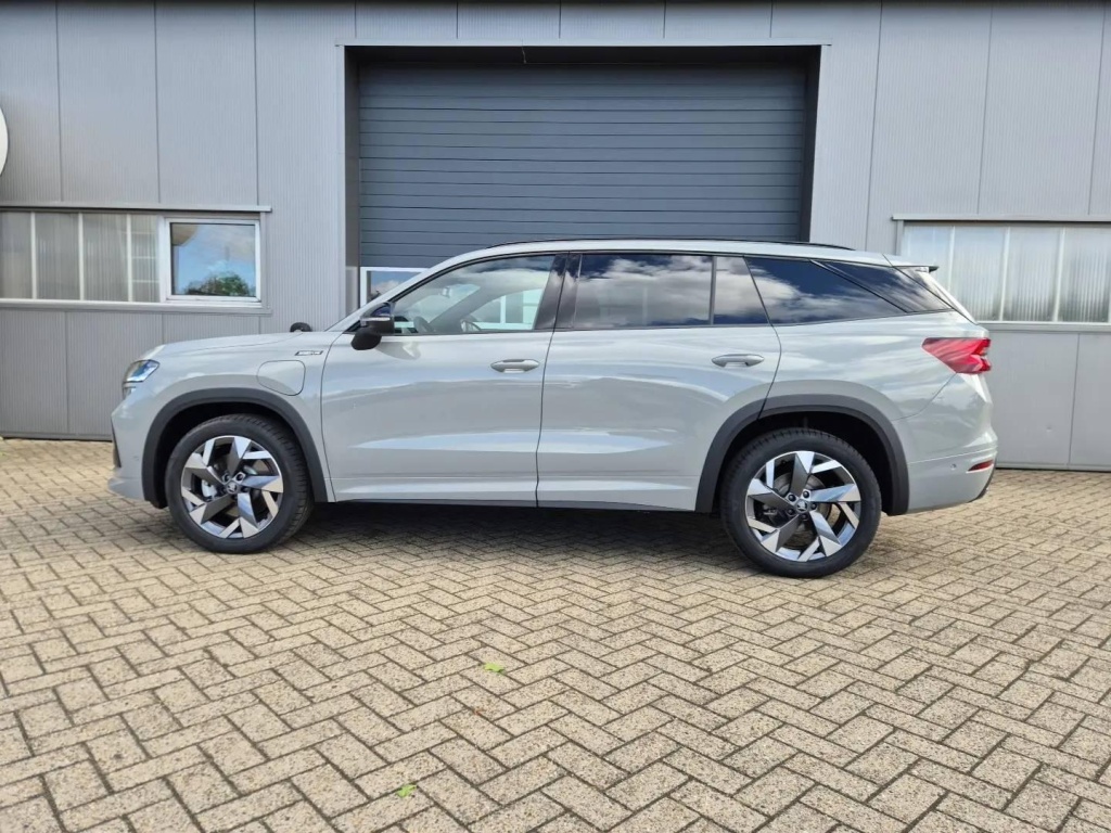 SKODA Kodiaq Sportline 1.5 Plug-in Hybrid Gasoline 204hp DSG - ref: 7-64230 - Photo 3