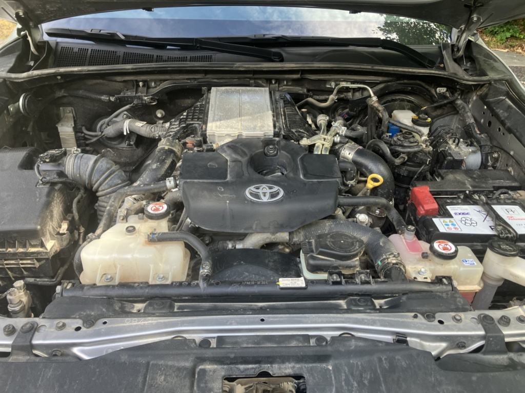 TOYOTA Hilux Comfort Double Cab 2.8 DIESEL A/T - ref: 7-64458 - Photo 8
